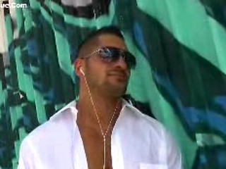 HOT NEW MUSIC SINGLE: Eddie Cambio Sings \"Cum On: Beat!\"