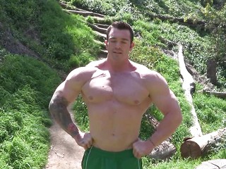 Vaughn - pro bodybuilder strokes dick